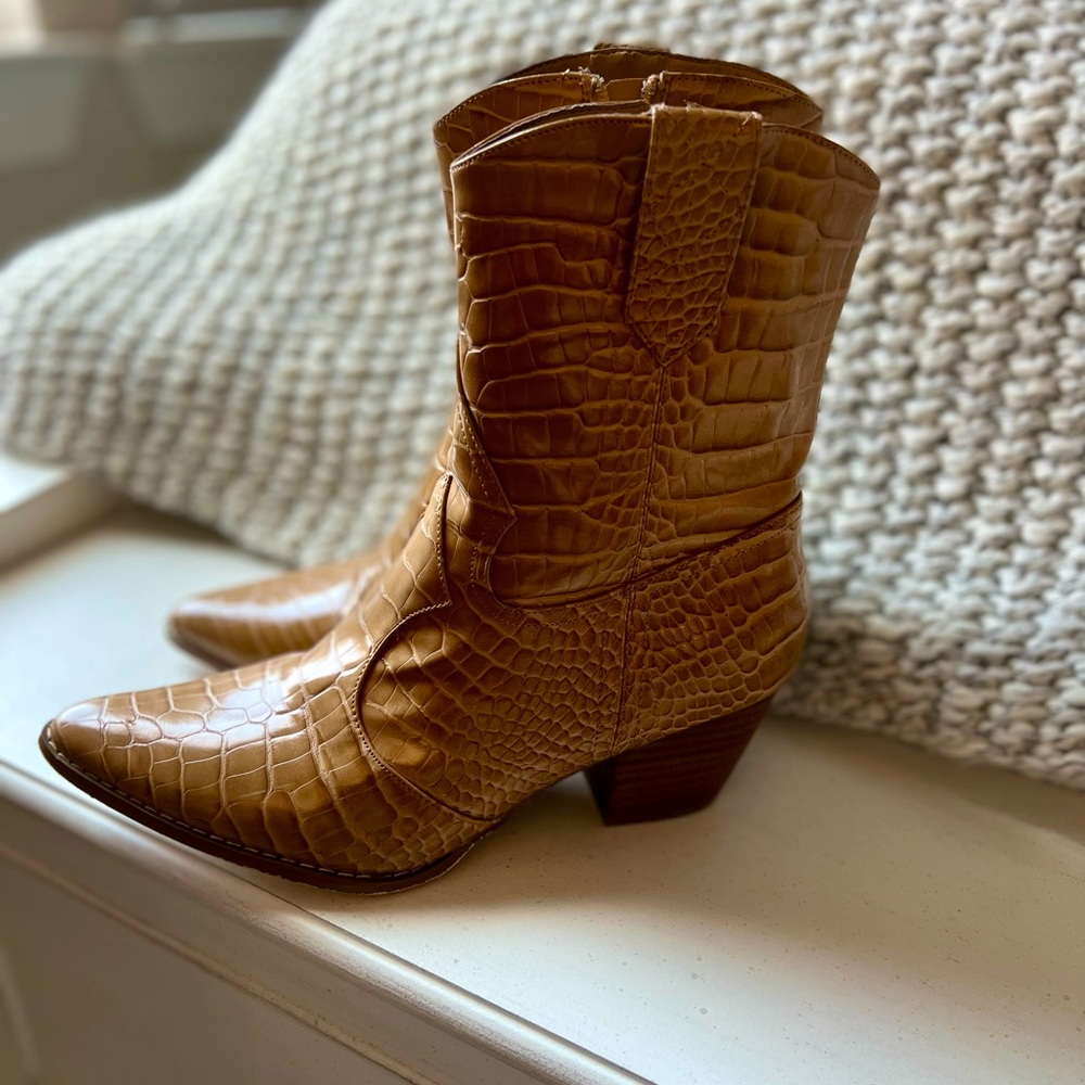 Coconut By Matisse Bambi Western Boot Us Size 8.5 Gem